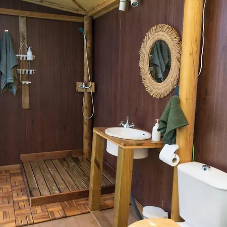 Jabuti Autocaravana Con Porche Y Aparcamiento Campeggio *