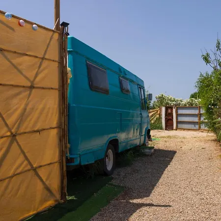 Jabuti Autocaravana Con Porche Y Aparcamiento Cadice