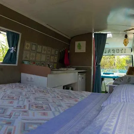 キャンプ場 Jabuti Autocaravana Con Porche Y Aparcamiento *