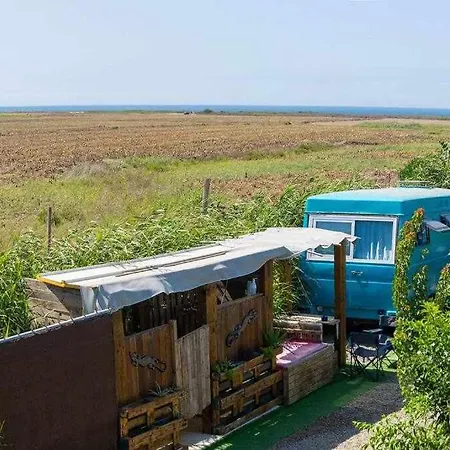 Jabuti Autocaravana Con Porche Y Aparcamiento * カディス