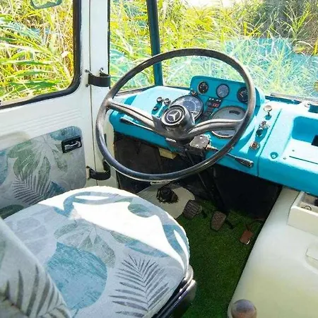 Jabuti Autocaravana Con Porche Y Aparcamiento カディス
